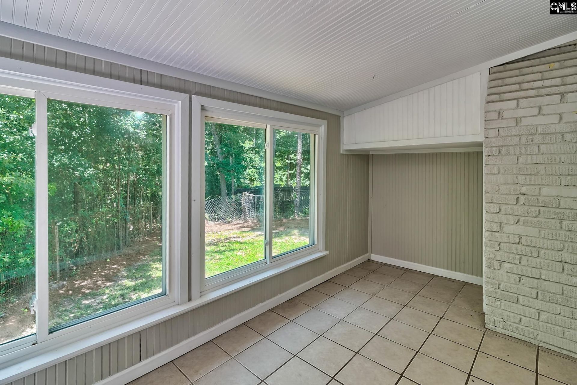 425 Yachting Road  Photo 29