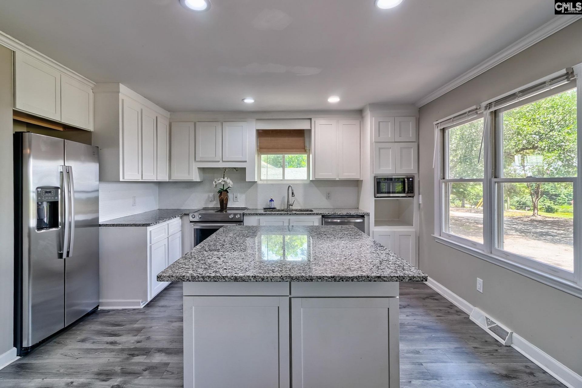 425 Yachting Road  Photo 7