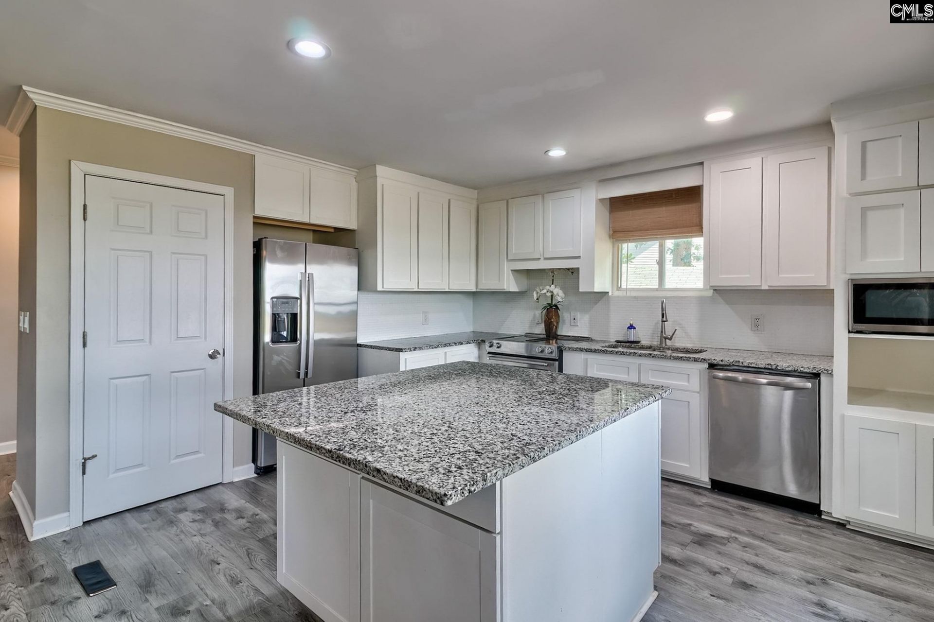 425 Yachting Road  Photo 8