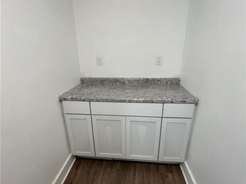10728 Gooding Avenue, Cleveland, OH 44108 Photo 13