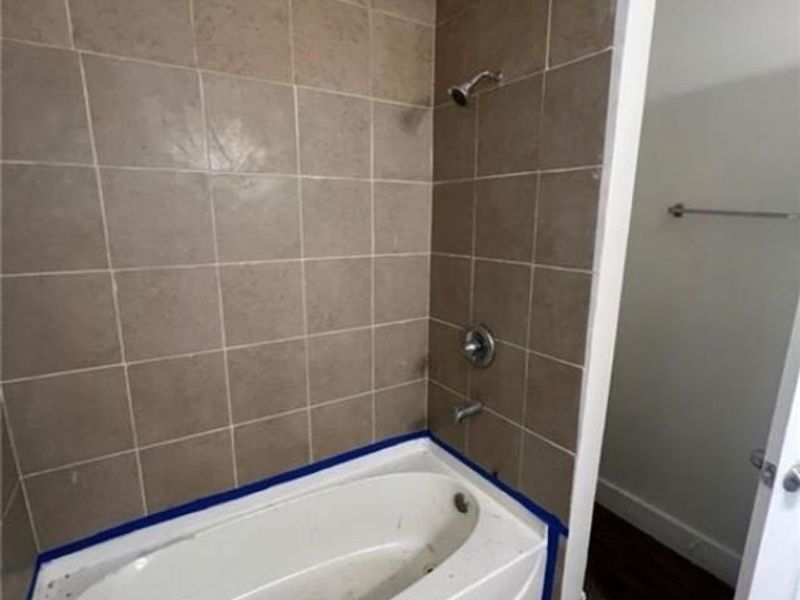 10728 Gooding Avenue, Cleveland, OH 44108 Photo 21