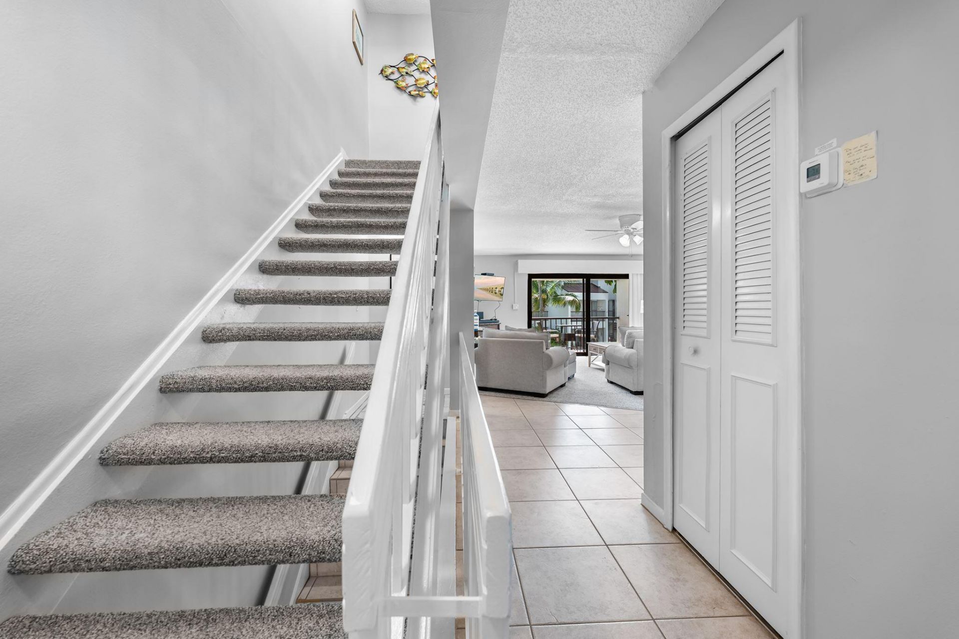601 W Ocean Drive, Unit 312D, Key Colony, FL 33051 Photo