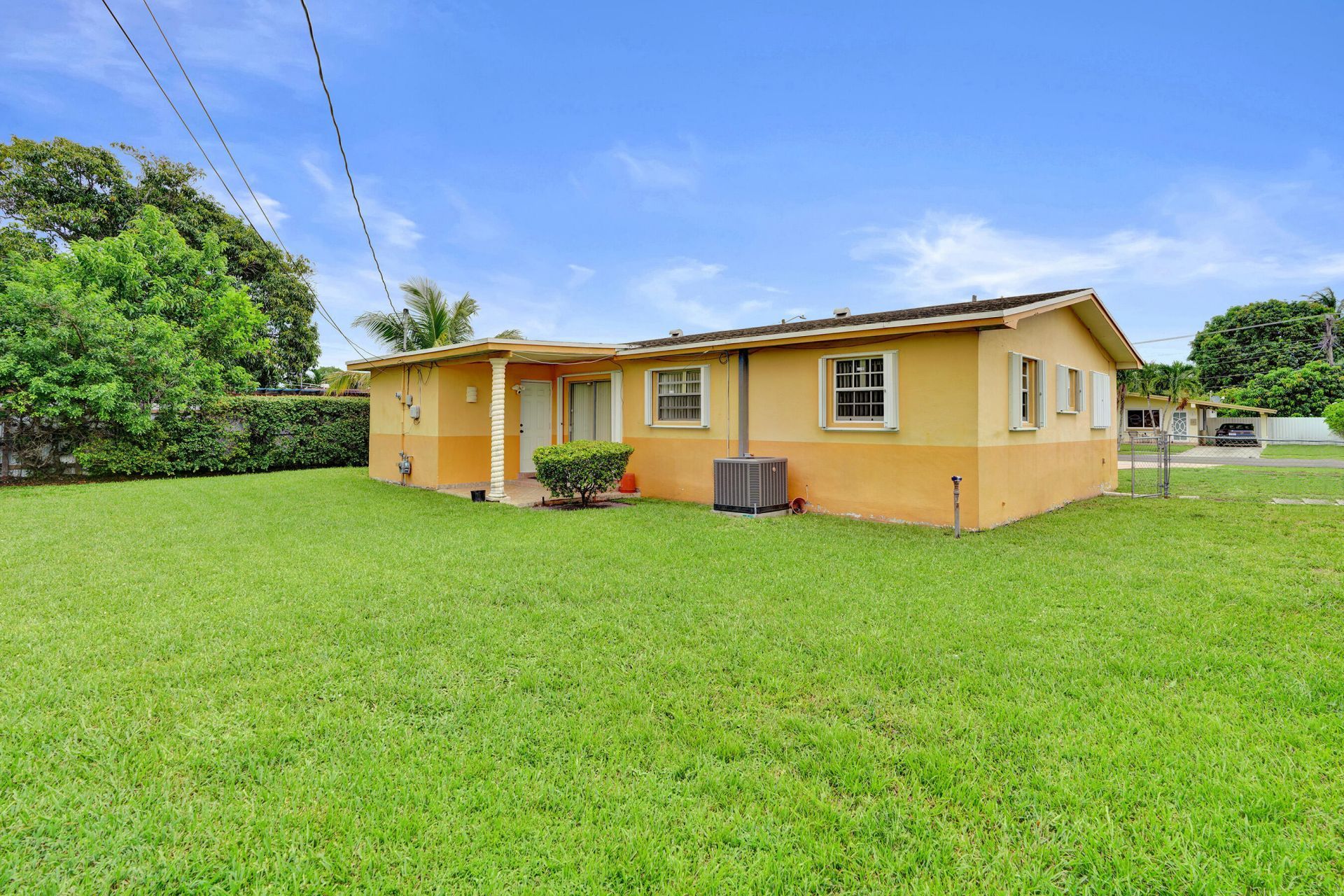 18800 NW 43rd Avenue, Miami Gardens, FL 33055 Photo