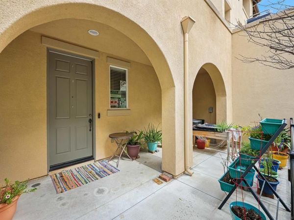 721 Paradise, National City, CA 91950