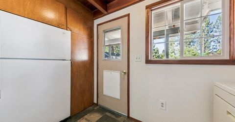 1027 Truckee Drive, South Lake Tahoe, CA 96150 Photo