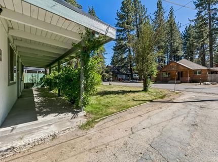 1027 Truckee Drive, South Lake Tahoe, CA 96150 Photo