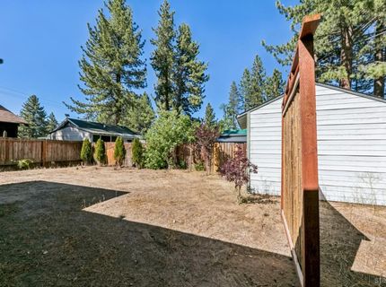 1027 Truckee Drive, South Lake Tahoe, CA 96150 Photo
