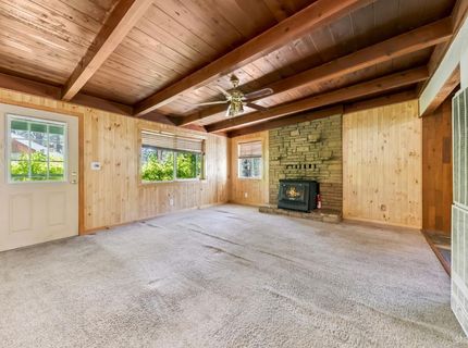 1027 Truckee Drive, South Lake Tahoe, CA 96150 Photo