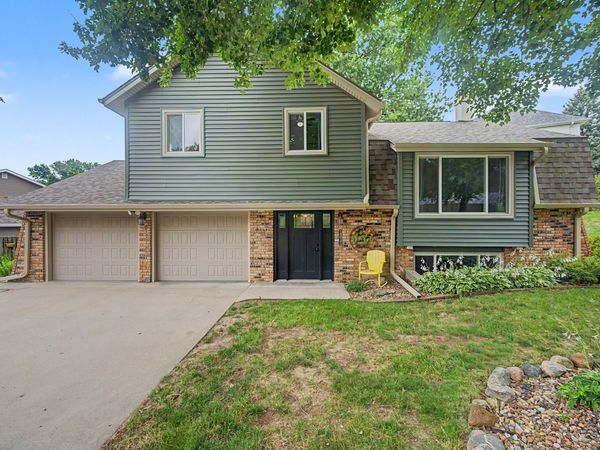 1311 W 14th Street S, Newton, IA 50208