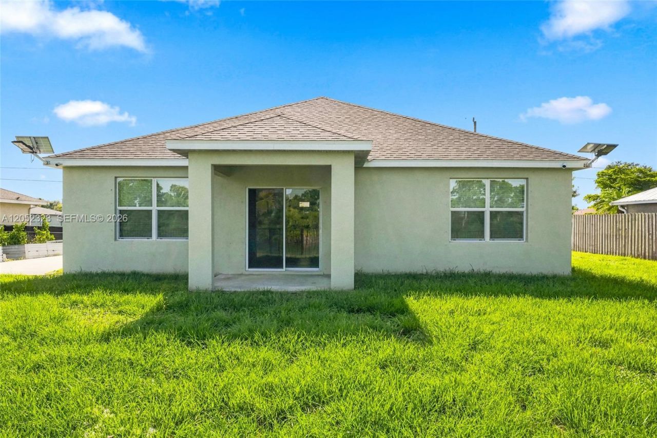 4650 SW Babylon St , Port Saint Lucie, FL 34953 Photo
