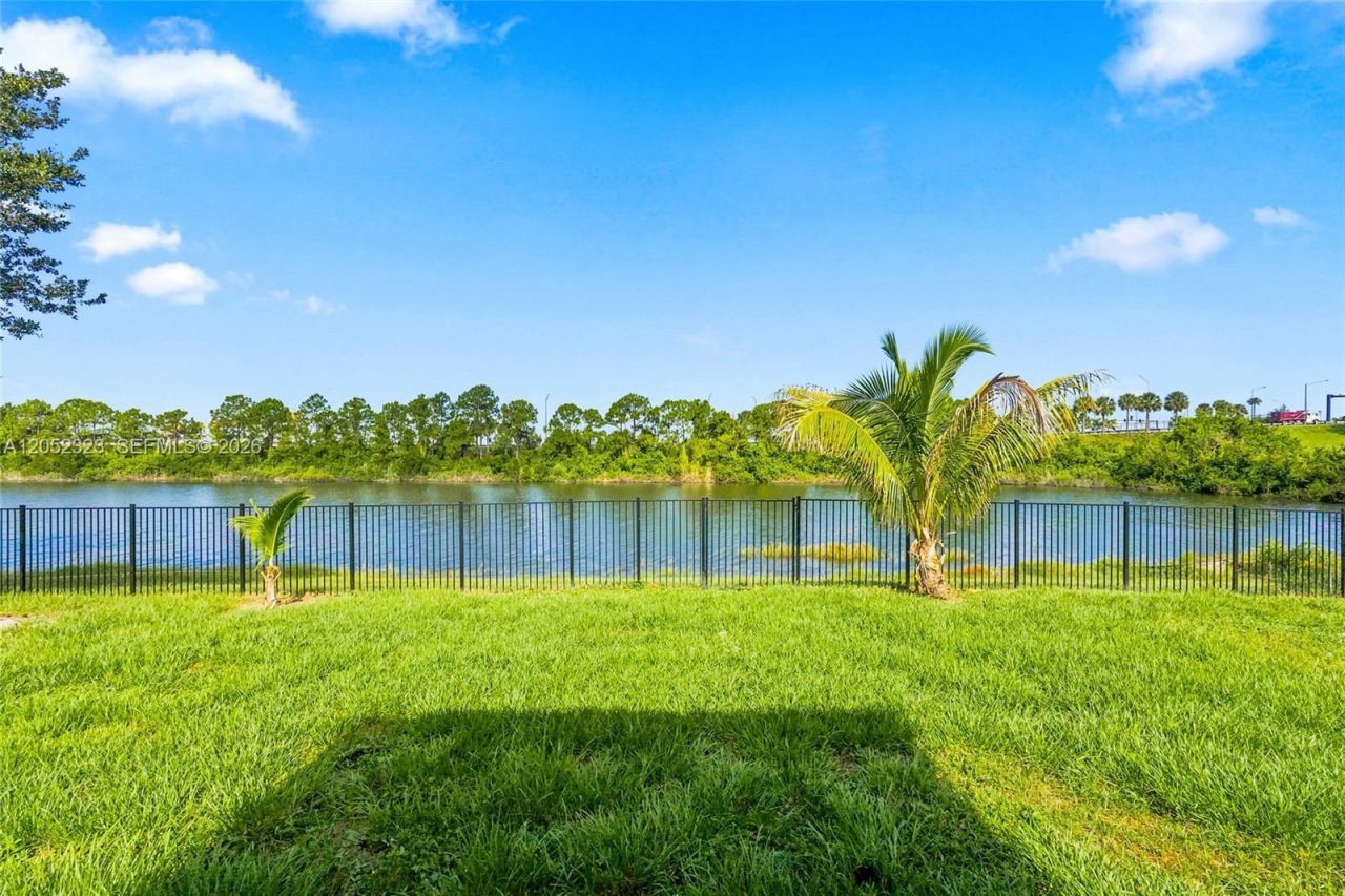 4650 SW Babylon St , Port Saint Lucie, FL 34953 Photo