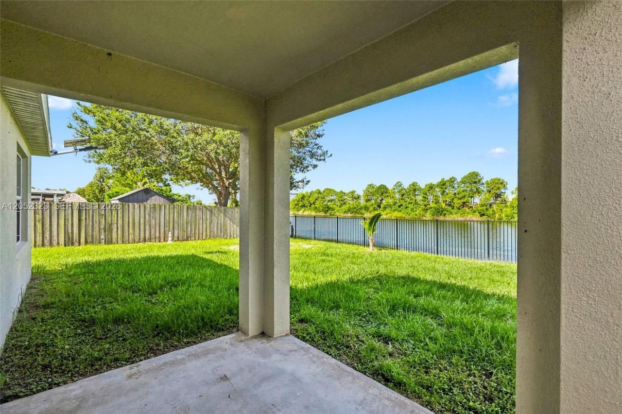 4650 SW Babylon St , Port Saint Lucie, FL 34953 Photo