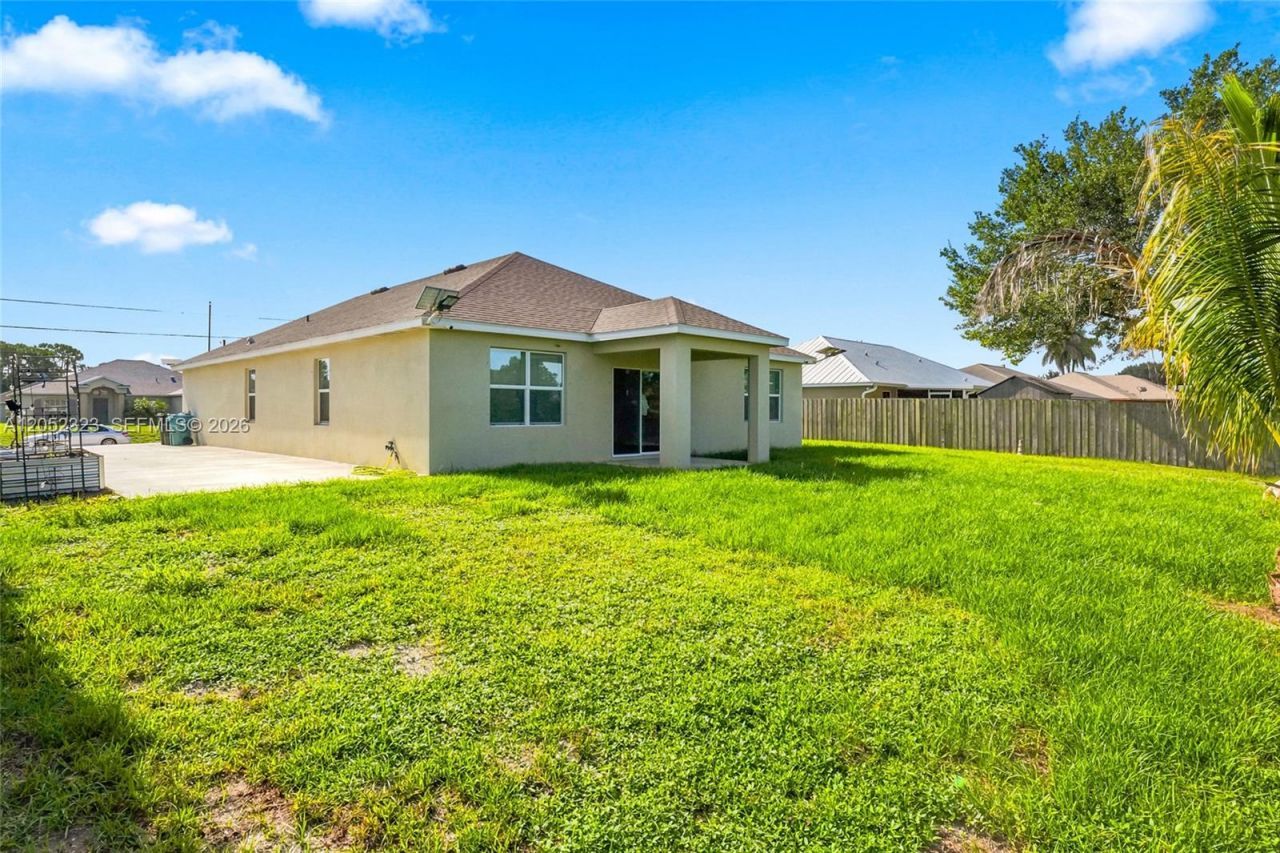 4650 SW Babylon St , Port Saint Lucie, FL 34953 Photo