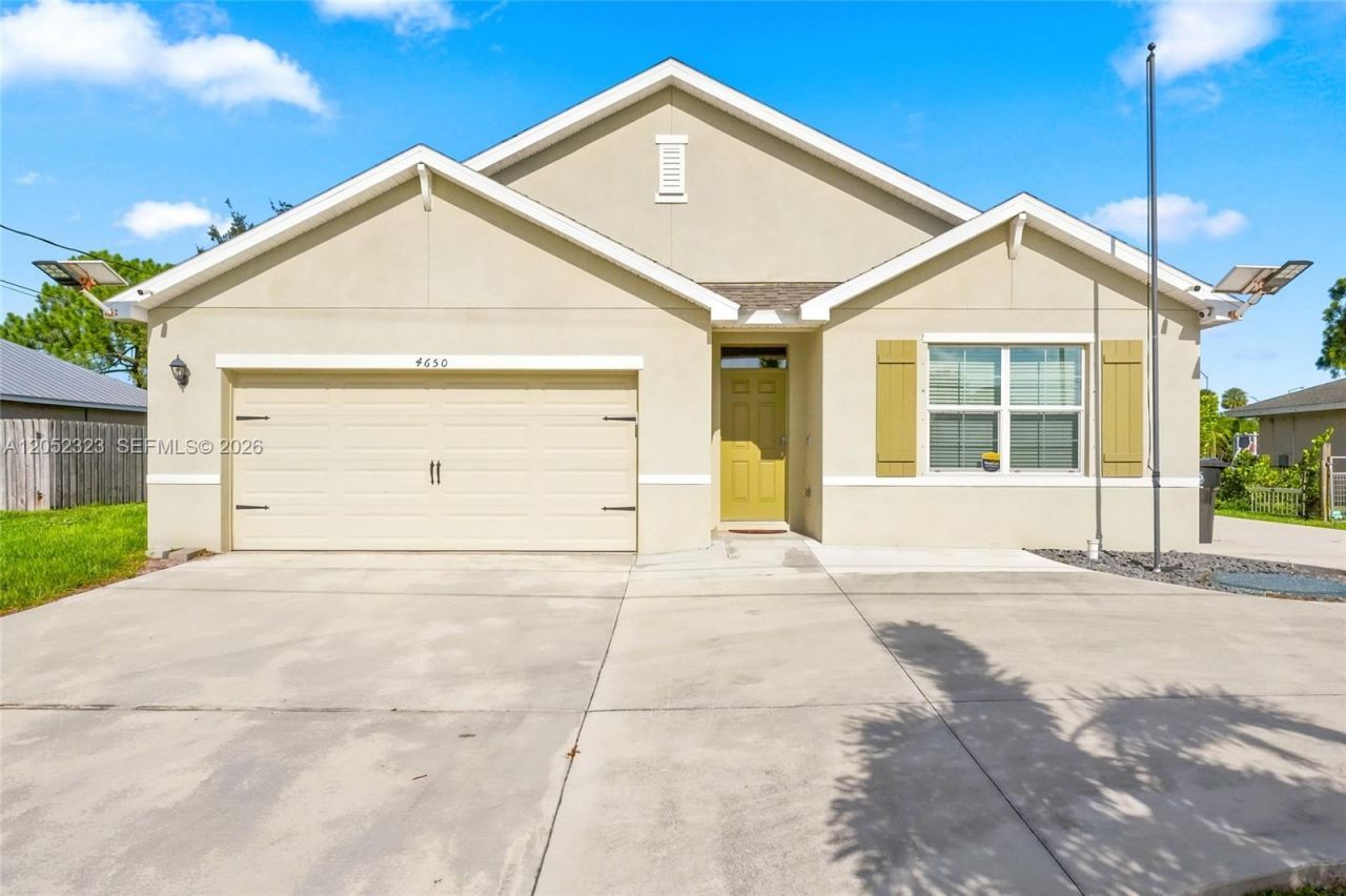 4650 SW Babylon St , Port Saint Lucie, FL 34953 Photo