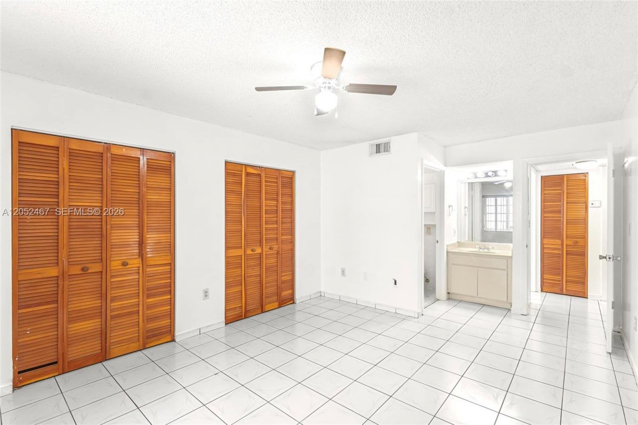 2228 W 74th St, Unit 102-13, Hialeah, FL 33016 Photo