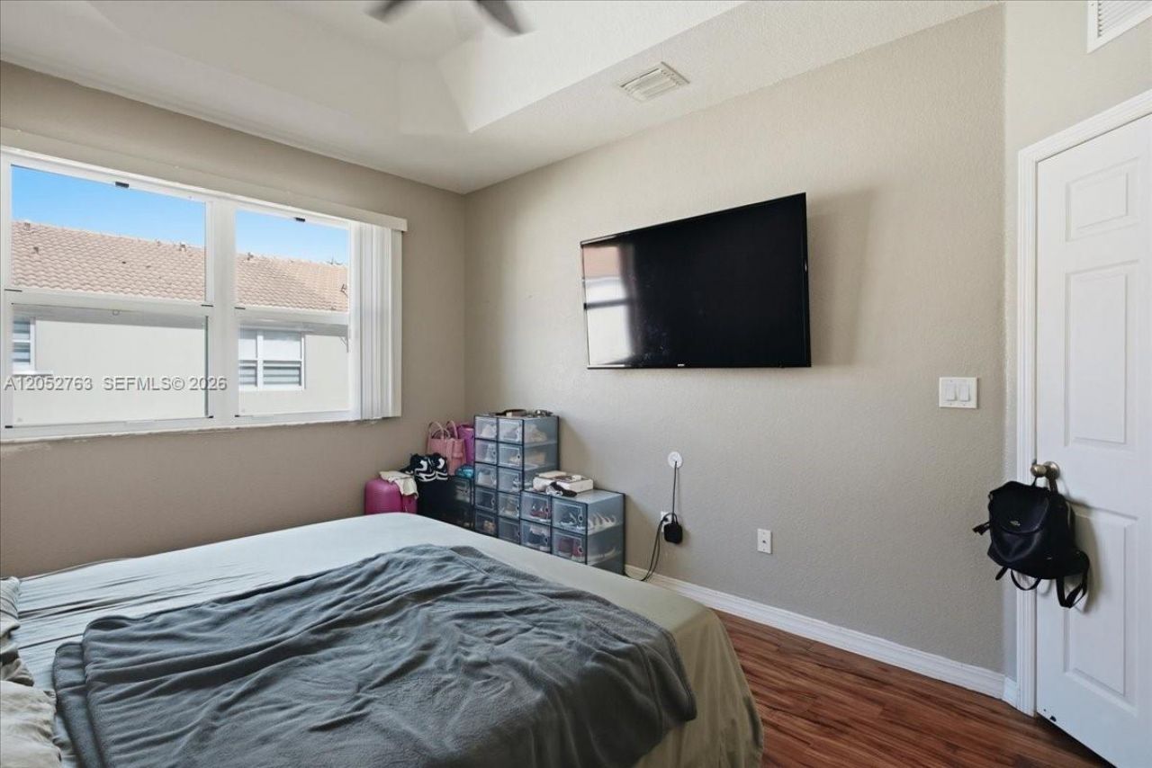976 NE 42nd Ave, Homestead, FL 33033 Photo