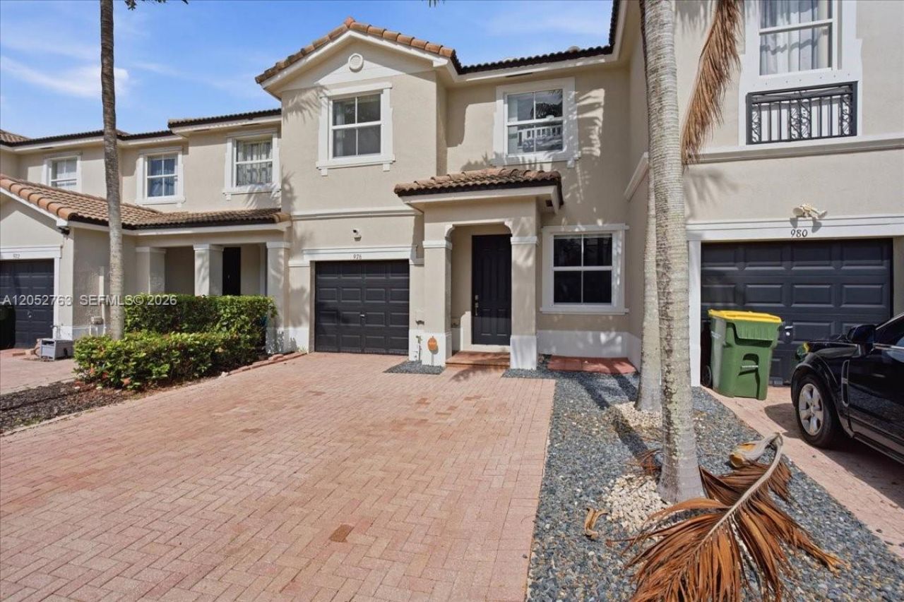 976 NE 42nd Ave, Homestead, FL 33033 Photo