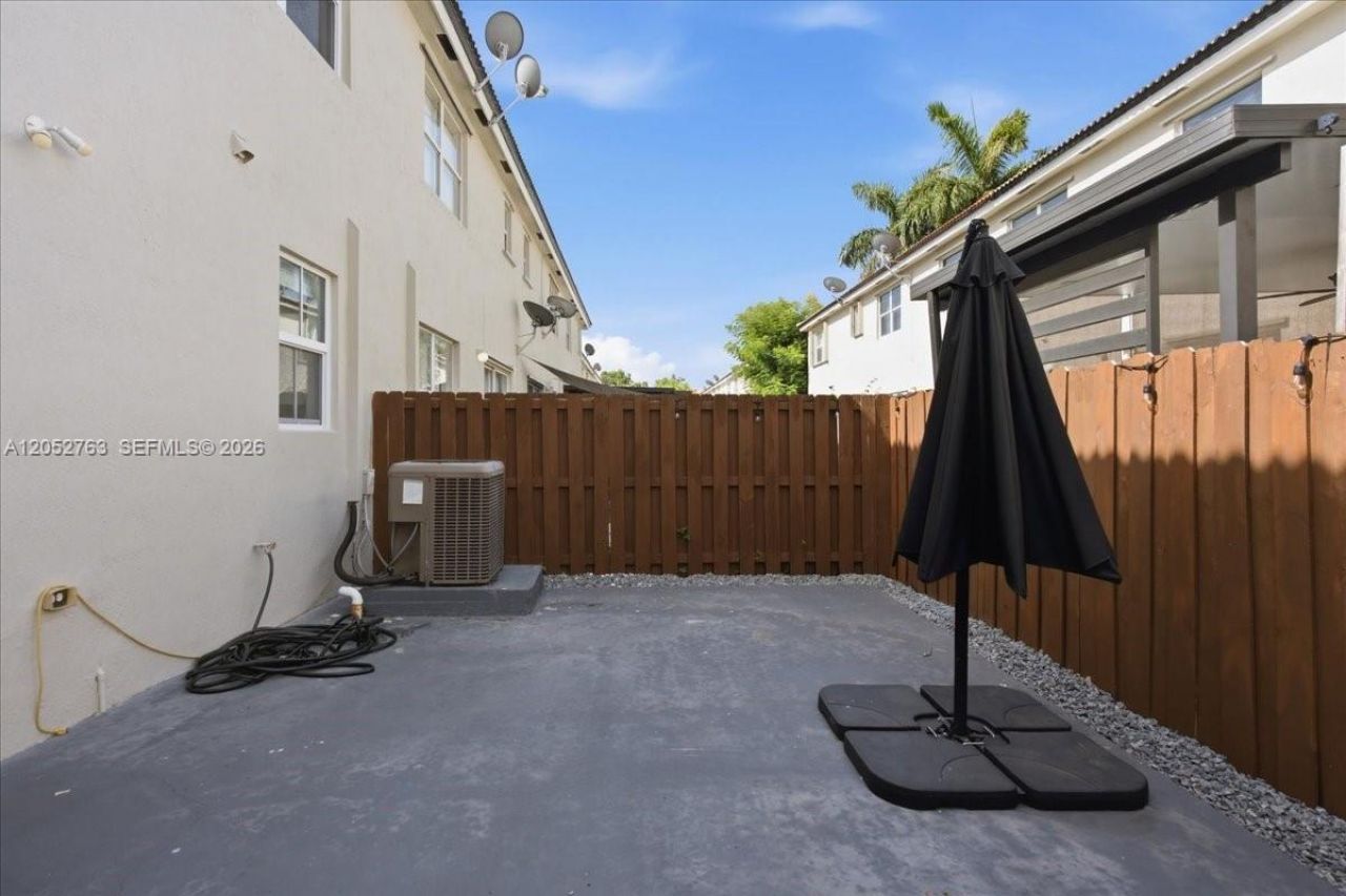 976 NE 42nd Ave, Homestead, FL 33033 Photo