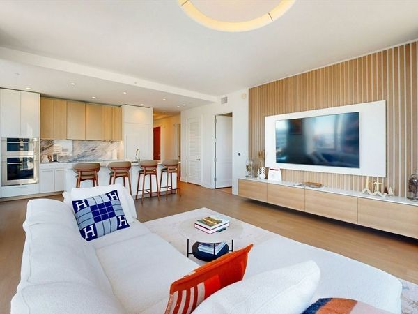 240 Devonshire St, Unit U3912, Boston, MA 02110