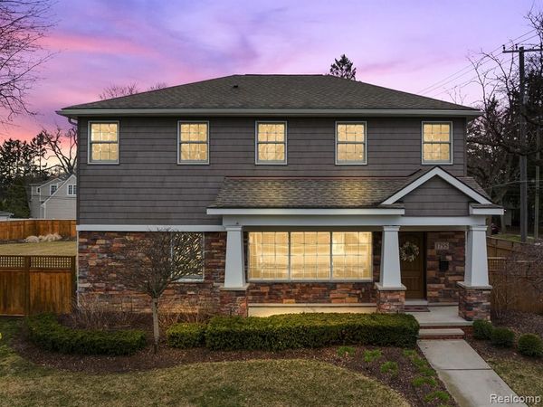 1795 Hazel Street , Birmingham, MI 48009
