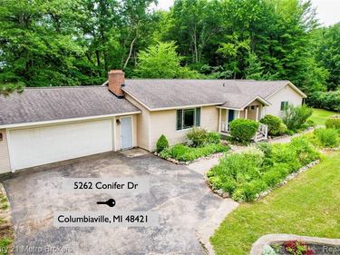 5262 Conifer Drive, Oregon Twp, MI 48421
