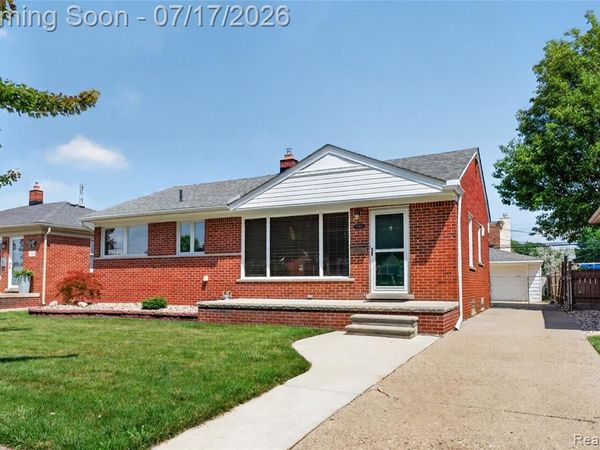 17104 Englewood Avenue , Allen Park, MI 48101