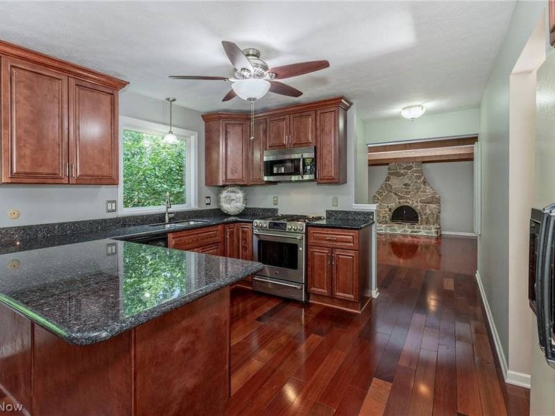 1834 Coes Post Run, Westlake, OH 44145 Photo 14
