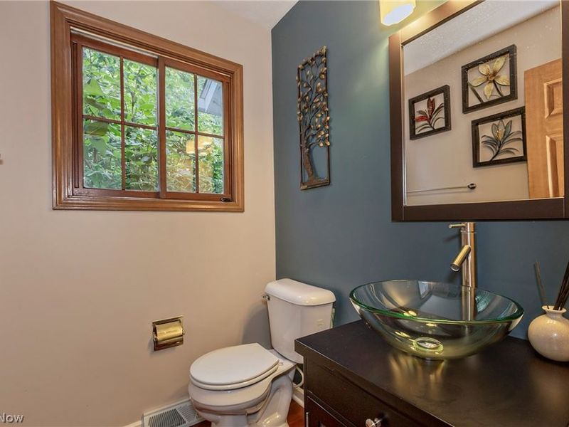 1834 Coes Post Run, Westlake, OH 44145 Photo 21