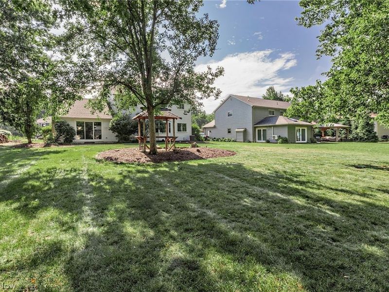 1834 Coes Post Run, Westlake, OH 44145 Photo 47