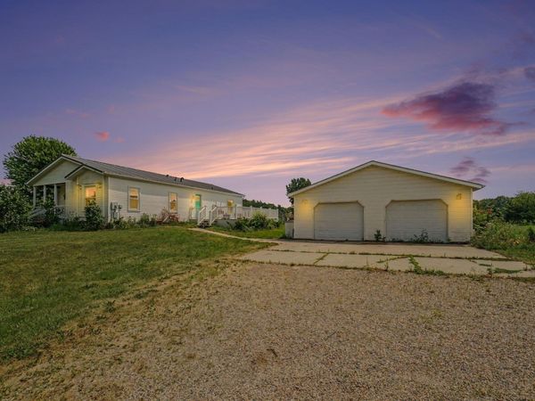 1448 Walton Road E, Shepherd, MI 48883