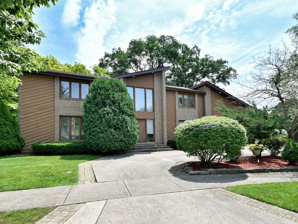 2005 Mallard Drive , Northbrook, IL 60062