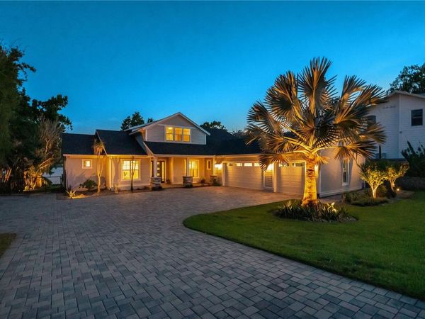 600 GATLIN AVENUE , ORLANDO, FL 32806