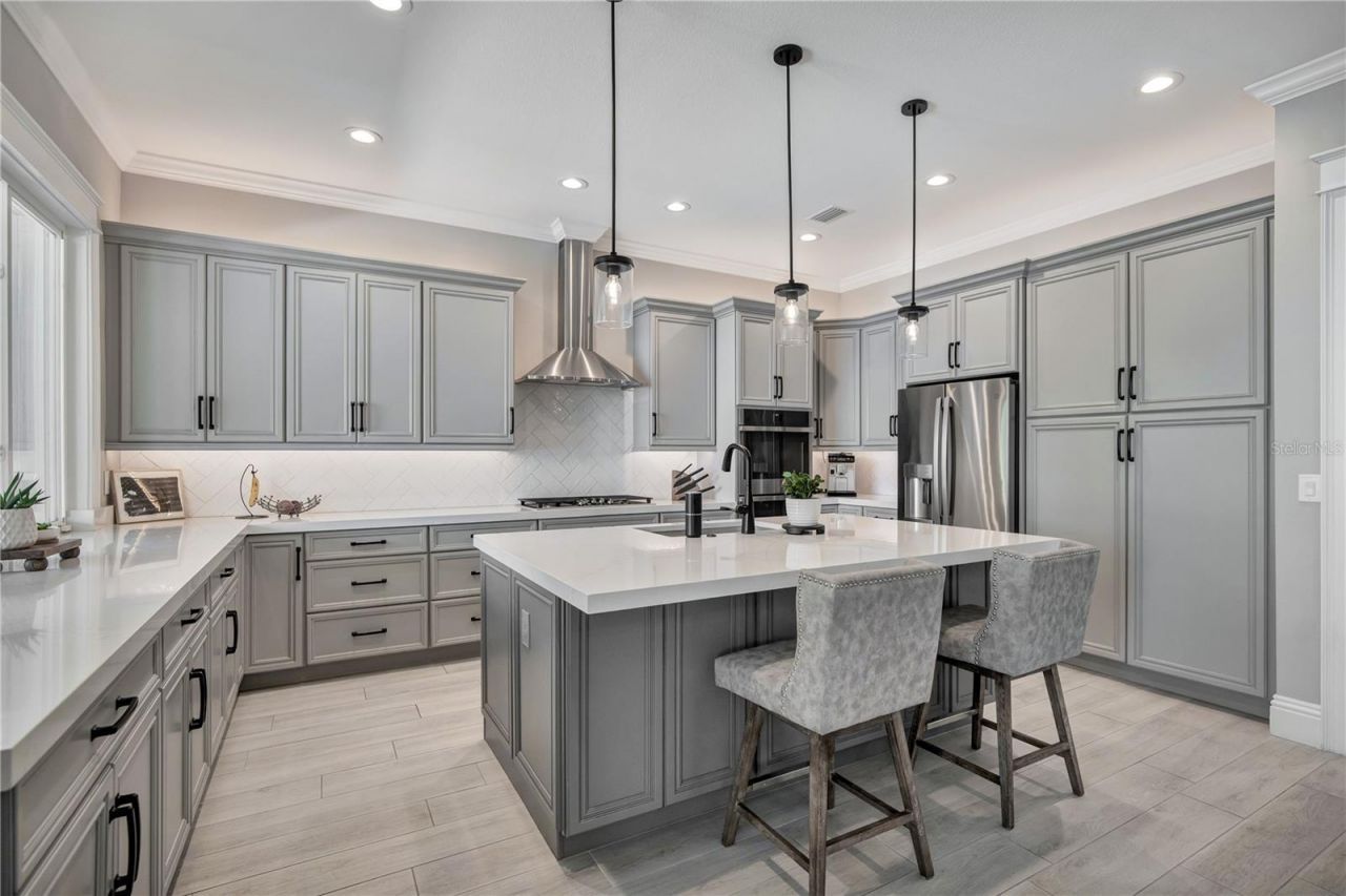 600 Gatlin Avenue, Orlando, FL 32806 Photo