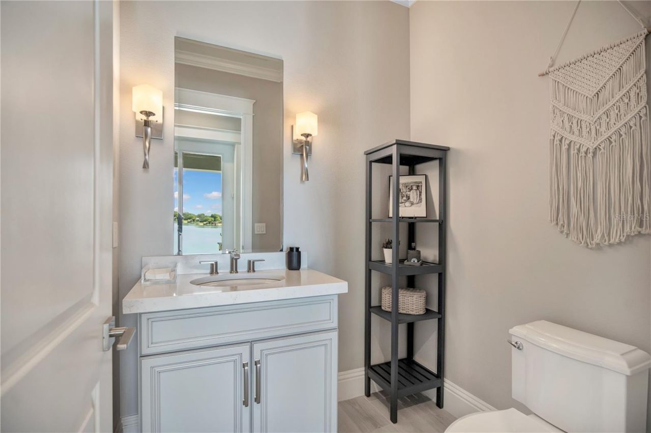 600 Gatlin Avenue, Orlando, FL 32806 Photo