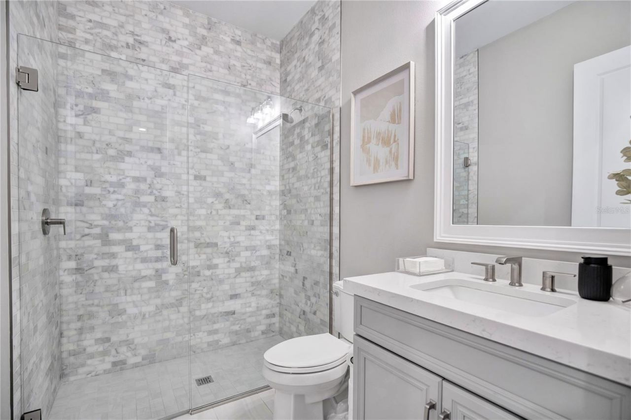 600 Gatlin Avenue, Orlando, FL 32806 Photo