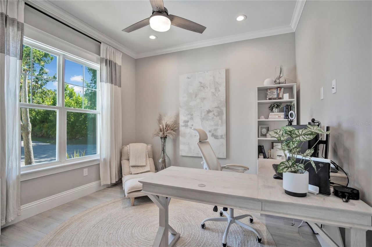 600 Gatlin Avenue, Orlando, FL 32806 Photo