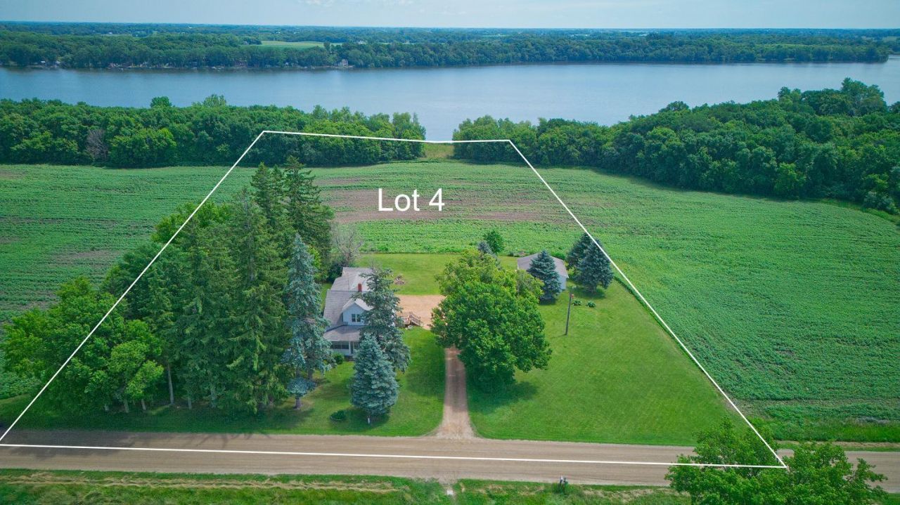 8412 Ingram Avenue SW, Howard Lake, MN 55349