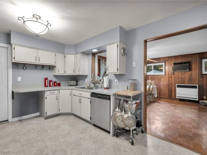 227 Fairfield Road, Avon Lake, OH 44012 Photo 11