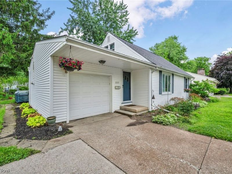 227 Fairfield Road, Avon Lake, OH 44012 Photo 6