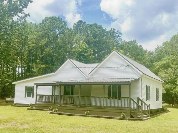 1966 Owens Rd, Woodbury, GA 30293