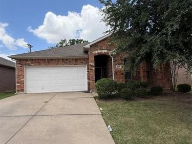 1152 Sunderland Lane, Fort Worth, TX 76134