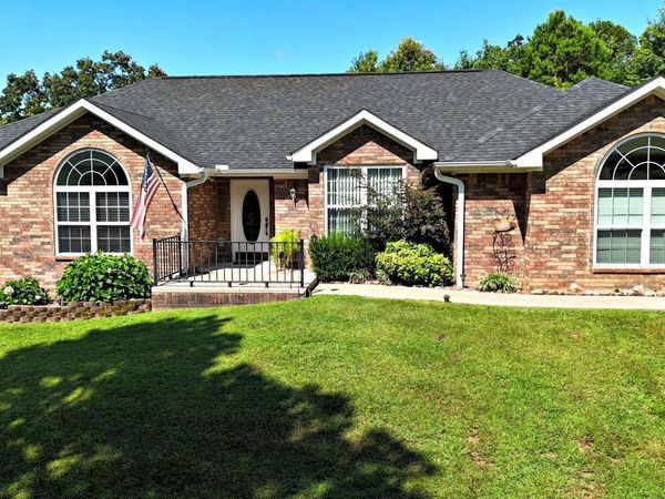 1204 Redbud Drive, Mena, AR 71995