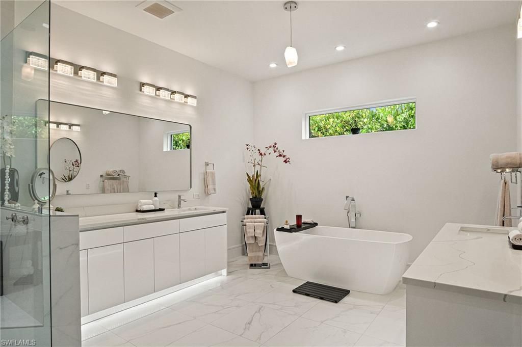 1167 22nd Ave N, Naples, FL 34103 Photo