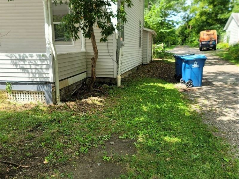 129 W Oak Street, Kent, OH 44240 Photo 2