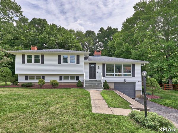 2 Northwood, Middlebury, CT 06762
