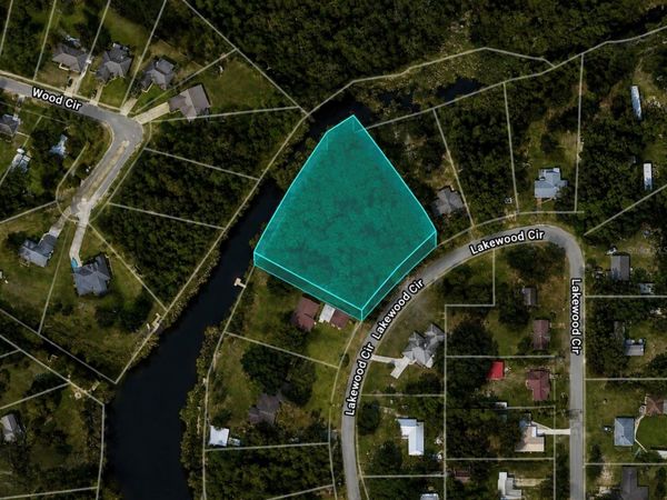 5527 LAKEWOOD CIRCLE, PANAMA CITY, FL 32404
