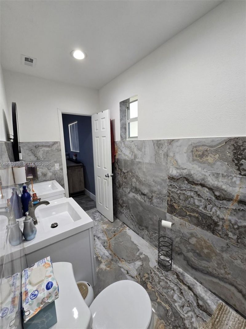 3445 NW 81st Ter , Miami, FL 33147 Photo