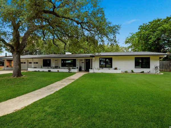 217 Gardenview, Castle Hills, TX 78213