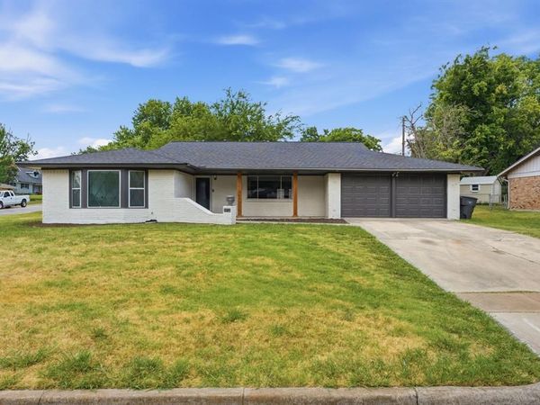 5512 Westcreek Drive, Fort Worth, TX 76133
