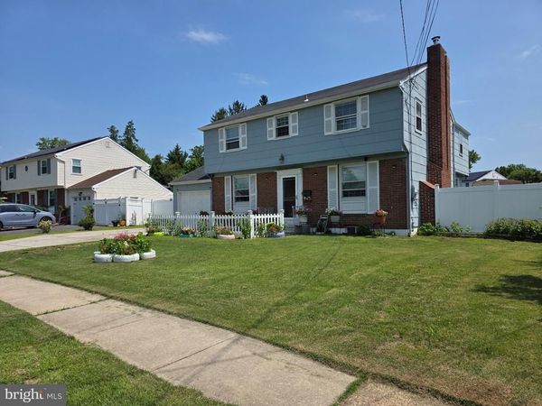 242 HENDRICKSON AVENUE , BEVERLY, NJ 08010